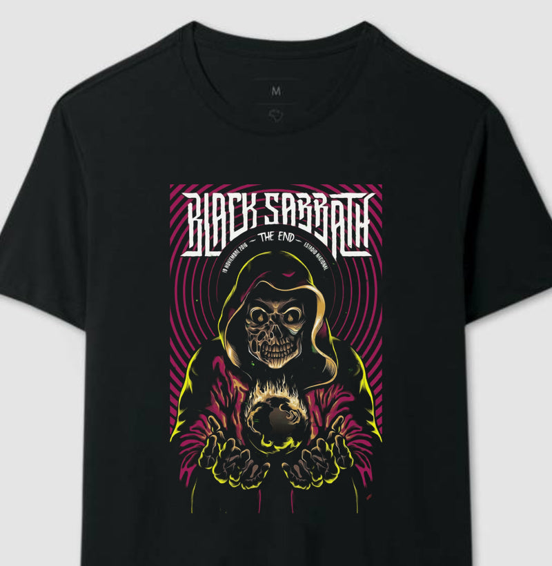 Camiseta Black Sabbath The End Adesivo Mago