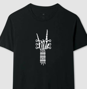 Camiseta Braço de Guitarra em Esqueleto